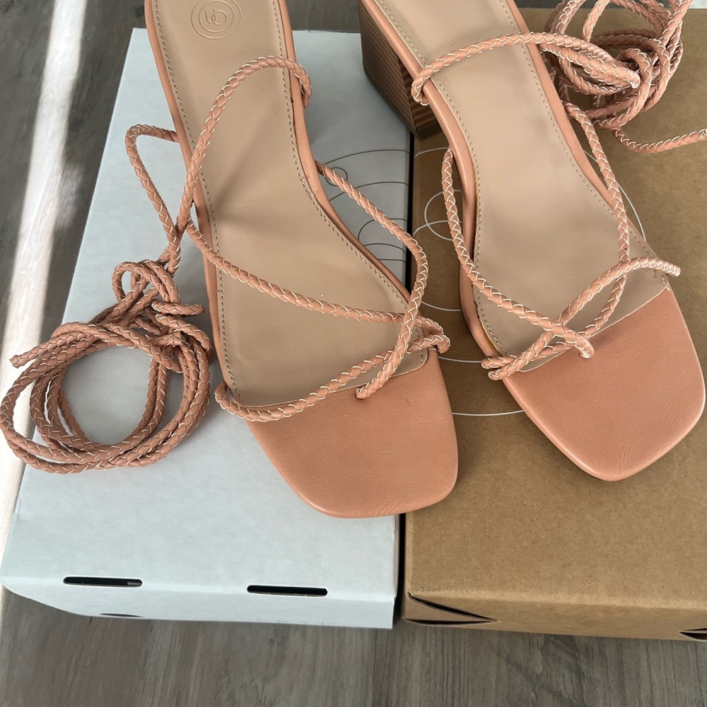 UO sandals - Picture 4 of 7